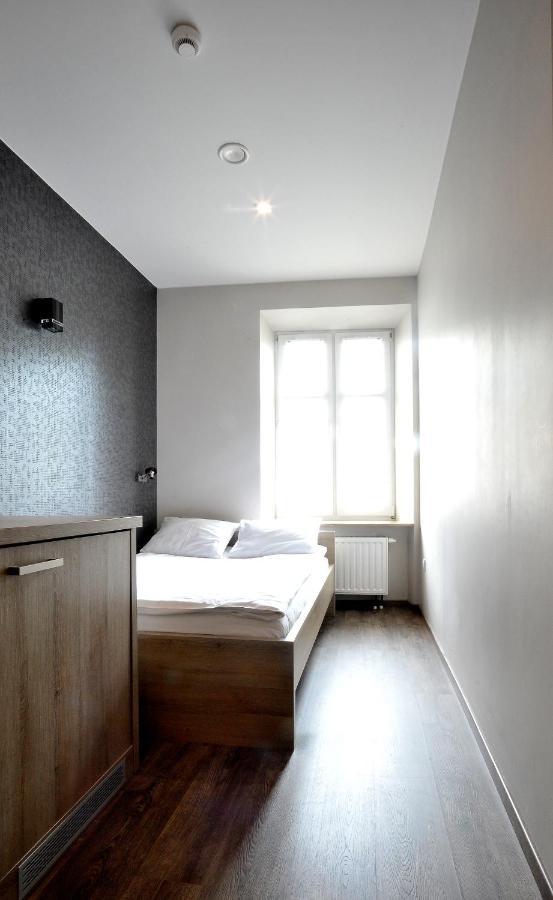 Hostel Promenada Rzeszów Rum bild
